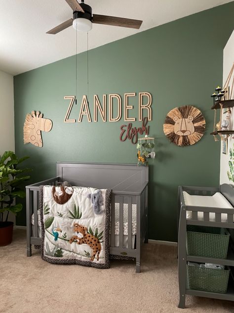 Kids Bedroom Themes, Safari Nursery Boy, Safari Baby Room, Safari Home Decor, Jungle Theme Nursery, Safari Room, Boy Nursery Themes, Safari Theme Nursery, Colors Bedroom