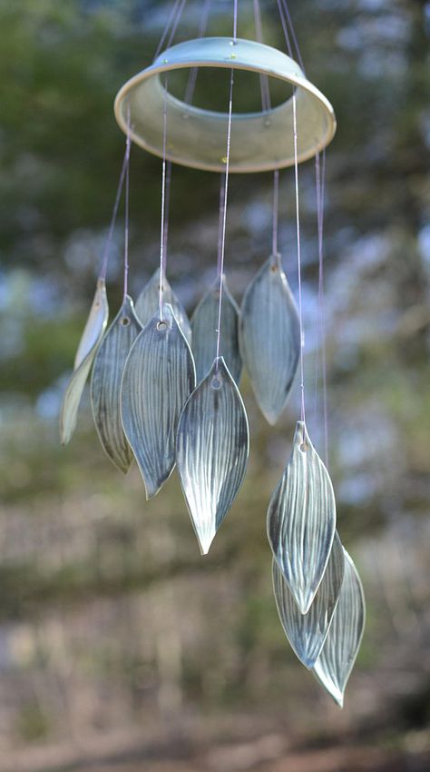 Ceramic Pottery Wind Chimes, Wind Chimes Ceramic Ideas, Ceramic Wind Chimes Diy, Wind Chime Ceramic, Ceramic Bell Wind Chimes, Pottery Wind Chimes Ideas, Wind Chimes Ceramic, Ceramic Wind Chimes Pottery, Pottery Windchimes