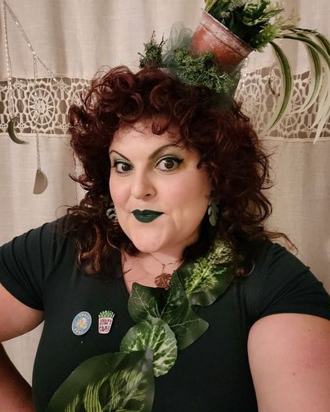 Plant Lady Costume Women, Plant Lady Costume, Mom Costume, Lean In, Green Queen, Amanda Rose, Green Goddess, Plant Mom, Plant Lady