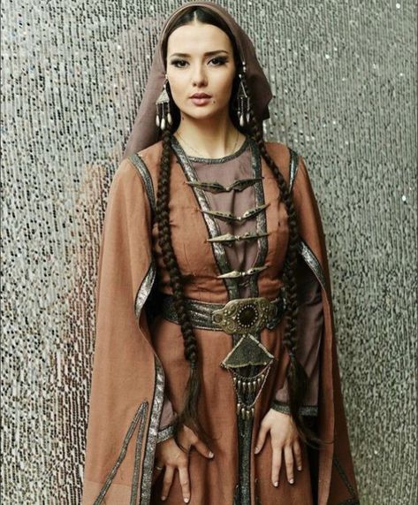 Georgian Clothing, National Dress, Beautiful Dresses For Women, Folk Fashion, Diy Sewing Clothes, Folk Costume, Traditional Clothing, Muslim Women, Sewing Clothes