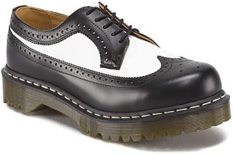 Dr Martens 3989, Brogues Style, Shoe For Men, Wingtip Shoes, Statement Shoes, Tactical Boots, Brogue Shoes, Boots Women Fashion, Cool Shoes