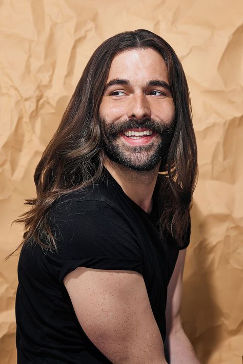 Jonathan Van Ness Queer Eye Johnathan Van Ness, Jonathan Van Ness, Reality Shows, Favorite Hairstyles, Style Hair, Shiny Hair, Makeup Inspiration, Mens Hairstyles, Style Icons