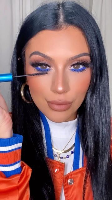 Deanna Paley on Instagram: "🧡💙🧡 Rings Necklaces & Earrings• @shopdeelish [DC ‘DEANNA’ 💸] BEAUTY BREAKDOWN: •BROWS • @benefitcosmetics precisely my brow pencil in shade 6 & @baebrow clear brow gel [DC ‘DEANNABAE’ 💸] •EYES• @urbandecaycosmetics ‘Chaos’ eyeshadow stick in waterline blended out with blue shadows from the @hudabeauty Blue&Green Color Block Obsessions palette using @shiseido YANE HAKE Precision Eye Brush Warmed up the lids & crease with @benefitcosmetics Caramel Hoola Bronzer & B Blue Waterline Makeup, Makeup 2024, Birthday Makeup Looks, Precisely My Brow Pencil, Green Color Block, Clear Brow Gel, Hoola Bronzer, Kkw Beauty, Birthday Makeup