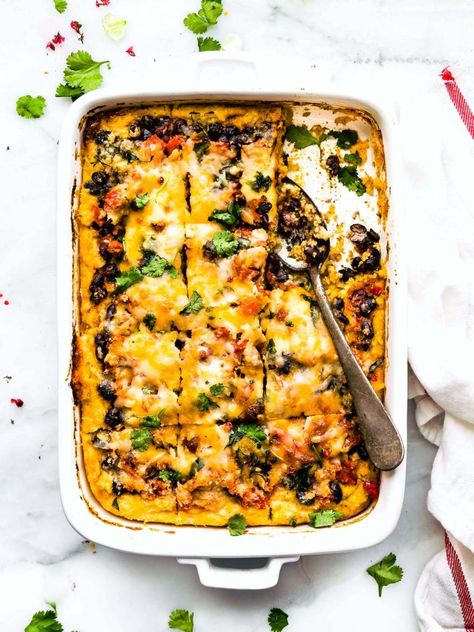 Casserole With Black Beans, Polenta Casserole, Black Bean Casserole, Recipe Casserole, Southwest Recipes, Vegetarian Casserole, Healthy Dinner Recipe, Black Bean Recipes, Easy Healthy Dinner