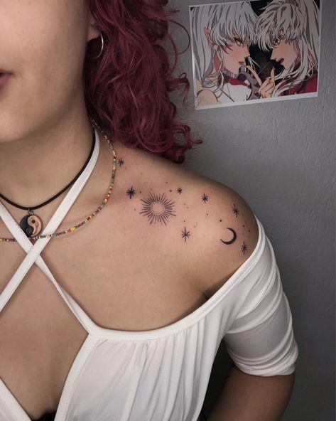 Star Tattoos On Shoulder, Tattoos On Shoulder For Women, Star Tattoo On Shoulder, Best Star Tattoos, Tattoos On Shoulder, Cosmos Tattoo, Cute Totoro, Front Shoulder Tattoos, Sakura Tattoo