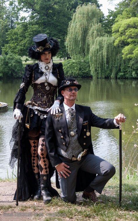 Steampunk Steampunk Outfits, Moda Steampunk, Costume Carnaval, Steampunk Men, Mode Steampunk, Steampunk Couture, Steampunk Tendencies, Steampunk Pirate, Dark Circus