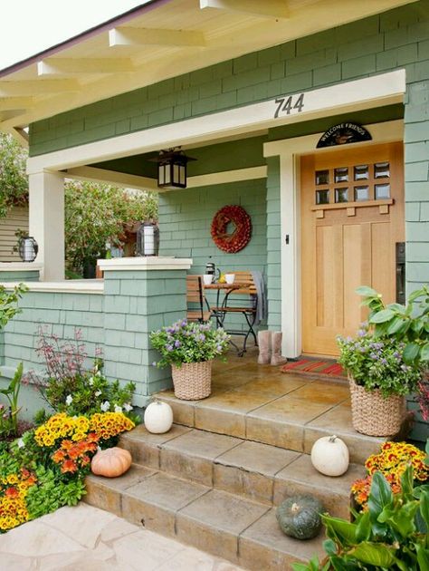 Porch Craftsman Front Door, Porch Appeal, Bungalow Garden, Craftsman Houses, Craftsman Porch, Craftsman Front Doors, Craftsman Homes, Craftsman Bungalow, Bungalow Exterior