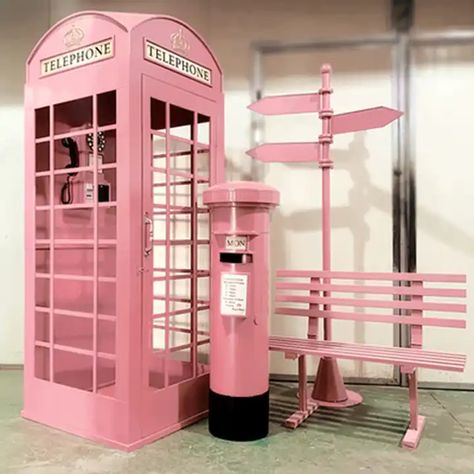 Pink Telephone Booth, Craft For Wedding, Booth Decoration, London Telephone Booth, Pink Telephone, London Phone Booth, Flowers London, Classic Phones, Antique Telephone