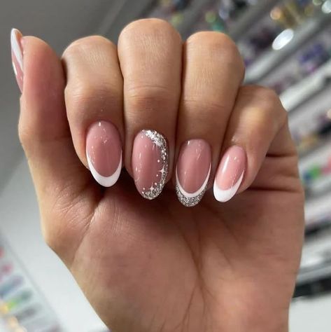 #nails #fashion #Makeover #outfits Pink And White Shellac Nails, Fashion Makeover, Nails Fashion, Jeepers Creepers, Pretty Gel Nails, Polish Colors, Shellac Nails, Great Nails, Disney Nails