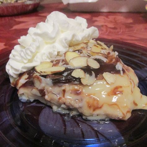 Peach Cobbler Crust, Easy French Macaron Recipe, Almond Joy Pie, Almond Joy Candy Bars, Almond Joy Brownies, Almond Joy Candy, Candy Pie, Cobbler Crust, Popular Pies