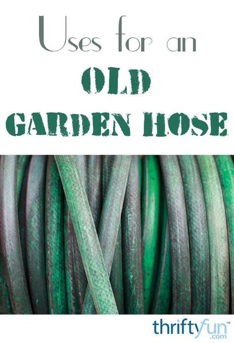 Garden Decor Diy Recycle Yard Art, Repurpose Garden Hose, Old Water Hose Ideas, Waterhose Ideas, Uses For Old Garden Hoses, Water Hose Ideas, Hose Guides Diy, Micro Garden Ideas, Repurposed Items For Garden