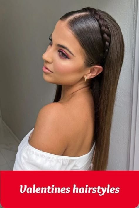 Valentines Hairstyles, Up Dos For Prom, Night Hairstyles, Simple Prom Hair, Up Dos, Quince Hairstyles, Long Hair Wedding Styles, Prom Updos, Hair Prom