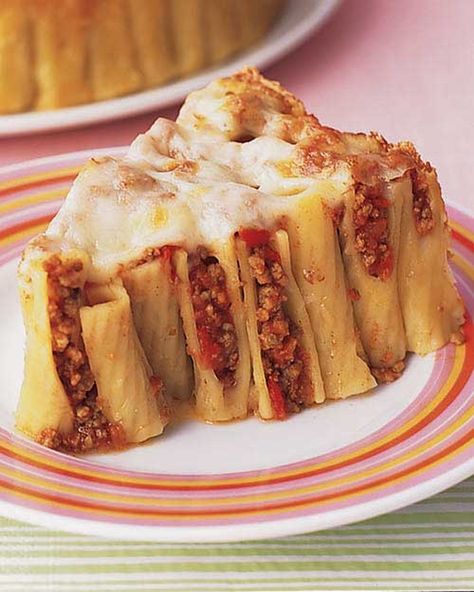 Baked Ziti with Ground Beef Recipe | Martha Stewart Baked Rigatoni, Ziti Recipes, Martha Stewart Recipes, Rigatoni Pasta, Kid Friendly Lunches, Easy Meals For Kids, Baked Ziti, Springform Pan, Rigatoni