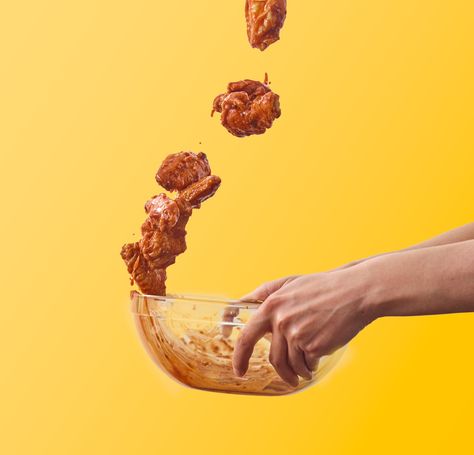 Tossing up success with new Ace Wing Sauce and food and CPG images. The 
idea was to bring the brand alive visually, showing the home cook they can 
bring their own restaurant quality wing experi...  📸 link in bio under new Cafe Menu Design, Beverage Photography, Photography Videos, Wing Sauce, Baked Chicken Wings, Hot Wings, Cafe Menu, Spicy Sauce, Food Photographer