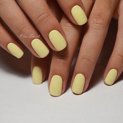 Pedicure Gel, Unghie Sfumate, Yellow Nail Art, Yellow Nails Design, Yellow Nail, Nails Yellow, Her Nails, Colorful Nail Designs, Trim Nails