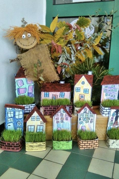 Preschool Garden, Garden Activities, Spring Preschool, Theme Nature, Layered Art, Remodel On A Budget, Kindergarten Art, Spring Activities, Paper Towel Rolls