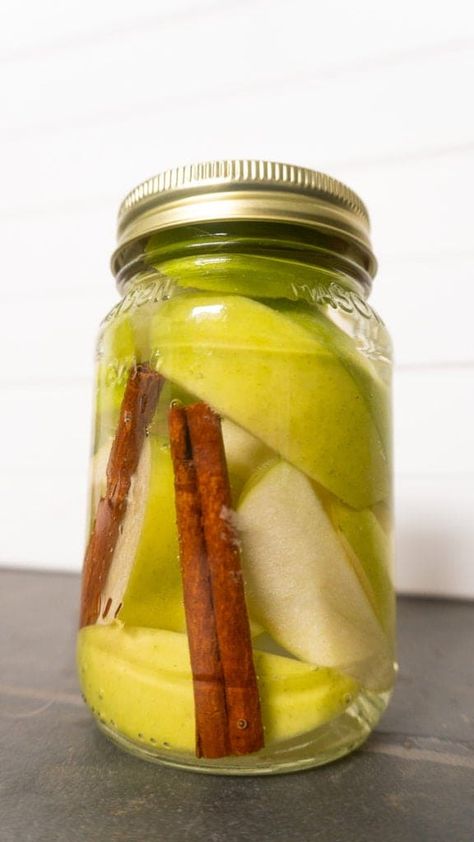 Homemade Moonshine Recipes, Moonshine Recipes Homemade, Diy Moonshine, Flavored Moonshine Recipes, Viking Recipes, Apple Pie Moonshine Recipe, Peach Moonshine, Homemade Moonshine, Old Fashioned Apple Pie