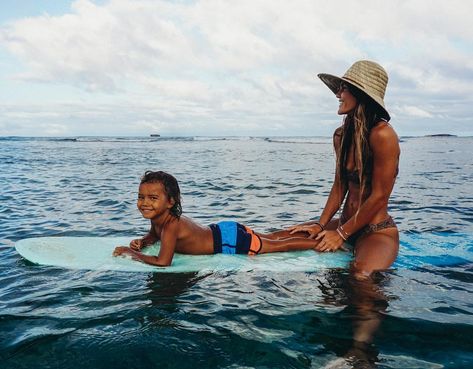 Surfer Baby, Hawaii Life, Dream Family, Future Mom, Beach Baby, Future Lifestyle, Cute Family, Future Family, Family Goals