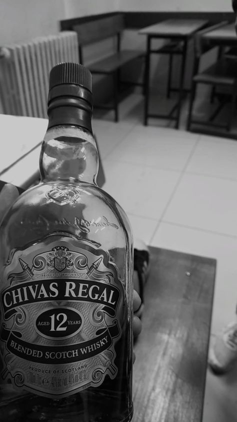 Whisky Chivas Regal, Whisky Chivas, Chivas Regal, Blended Scotch Whisky, Scotch Whisky, Whiskey Bottle, Whiskey, Drinks, Quick Saves