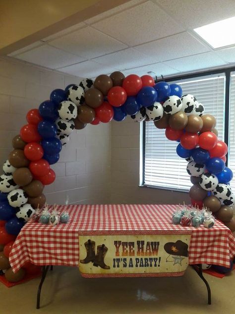 Mexican Birthday Parties, Mexican Birthday, Western Party, Yellow Balloons, Cowboy Theme, Country Theme, Cowboy Birthday, Cowboy Party, Cowgirl Party