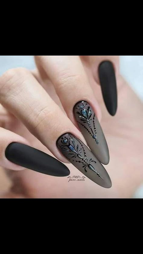 Dance Nails, Bohemian Nails, Flame Nail Art, Witchy Nails, Gothic Nails, Fancy Nails Designs, Goth Nails, Her Nails, Unique Acrylic Nails