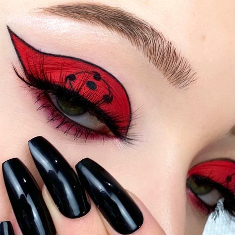 Akatsuki Makeup, Anime Makeup Looks, Naruto Makeup, Makeup For Deep Set Eyes, Eye Makeup Inspiration, Eye Makeup Dramatic, False Lashes Natural, Eyeliner Eye Makeup, Eye Makeup For Hooded Eyes