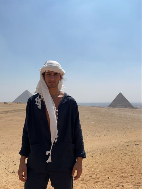 Desert Outfit Men, Vacation Outfit Men, Egypt Outfit, Egypt Outfits, Egypt Vacation, Desert Outfit, Vacation Outfits Men, Drip Drip, Pyramids Of Giza