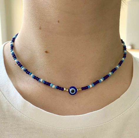 Beaded Necklace Ideas, Evil Eye Accessories, Evil Eye Beaded Necklace, Bead Accessories, Pop Jewelry, Ankle Bracelets Diy, Necklace Evil Eye, Beads Accessories, Preppy Jewelry