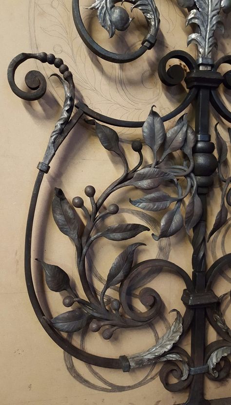 Forged Leaf, Paul Gilbert, Fence Gate Design, Blacksmith Forge, Blacksmith Projects, Metal Railings, Forging Metal, Iron Work, Metal Tools