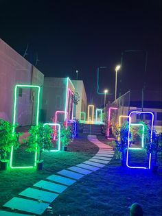 Neon Party Decorations Outdoor, Neon Theme Party Decorations, Events Decoration Ideas, Stage Design Ideas Creative, Garden Party Wedding Theme, Event Decoration Ideas, Event Decorating Ideas, Neon Event, Event Entrance Design