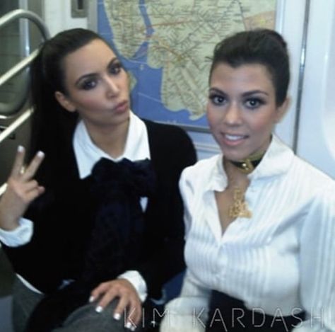 kim and kourtney kardashian on the subway Happy 34th Birthday, Kim And Kourtney, 2013 Swag Era, 2000s Fashion Trends, Jenner Family, New York Subway, Kardashian Family, Nyc Subway, Keeping Up With The Kardashians