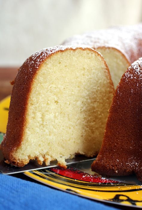 Presenting Cold-Oven Pound Cake | Food Gal Cheryl Day Recipes, Cold Oven Pound Cake, The Best Pound Cake, Pound Cake Cupcakes, Best Pound Cake, Baking Conversions, Almond Pound Cakes, Fast Desserts, Gourmet Cakes