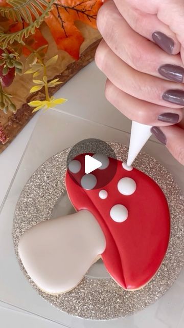 Annamaria Valentino || Mary on Instagram: "This Mushroom 🍄 cookie is super easy to decorate and is perfect for any woodland themed set.   This gorgeous red colour is the “Super Red” from the Fondust collection   https://emmassweets.ca/products/roxy-rich-fondust-super-black?_pos=1&_sid=c5187090d&_ss=r&variant=31060814987333  Woodland Cookie cutter size is 3 1/2” tall (as I’m using it for one of our large boxes).   https://emmassweets.ca/products/woodland-mushroom?variant=40110777860165  And can we appreciate how beautiful the bottom of this cookie is as well…. I baked it on a mesh baking mat, not only does it help the cookie hold its shape while baking , but it leaves that pretty pattern on it!  https://emmassweets.ca/products/mesh-non-stick-baking-mats?_pos=1&_sid=3b5e21d38&_ss=r  Thanks Toadstool Cookies, Fox Sugar Cookies, Mushroom Sugar Cookies, Mushroom Cookies Decorated, Woodland Cookies, Mushroom Cookies, Heart Cookies, Baking Mat, Halloween Cookies