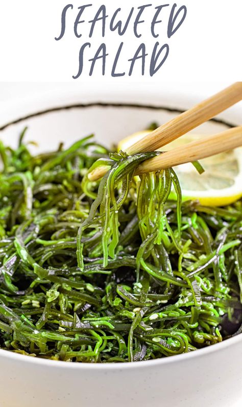 This tangy seaweed salad is delicious and nutritious! Packed with vitamins and minerals, this recipe is full of Asian-inspired flavors. Miso paste and soy sauce create a savory dressing for crunchy seaweed. Aside from being super tasty, this seaweed salad is easy to make and comes together in under 10 minutes. Seaweed Salad Recipe, Seaweed Snacks, Salad Recipes For Dinner, Shrimp Salad, Raw Vegan Recipes, Appetizer Salads, Favorite Comfort Food, Idee Pasto Sano, Easy Salad Recipes