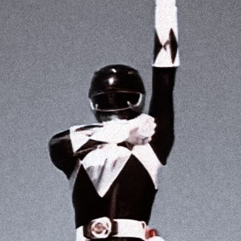 Black Power Ranger Aesthetic, Power Rangers Pfp, Power Rangers Icon, Pfps For Tiktok, Power Rangers Black Ranger, Black Power Ranger, Power Rangers Rpm, Power Ranger Black, Black Ranger