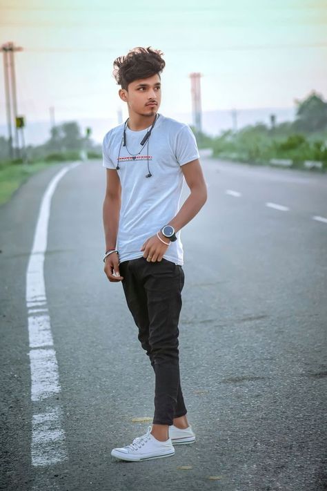 Single Photo Poses Men, Rdx Photo Editor, Hair Look Boy, Man Suit Photo, Boys Poses, Single Boy, Attitude Stylish Boys Pic, Men Fashion Photo, Drawing Stars