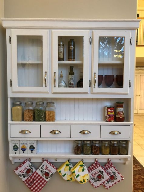 Diy Spice Cabinet, Pantry Spice Rack, Spice Storage Ideas, Mason Jar Shelf, Spice Pantry, Kitchen Spice Storage, Wall Mounted Spice Rack, Special Walnut Stain, Wooden Spice Rack