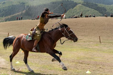 Women of the World Nomad Games – in pictures | World news | The Guardian Archery Aesthetic, Horse Archery, Mounted Archery, Traditional Archery, Turkey Hunting, Bow And Arrow, Horse Life, Kayak Fishing, Central Asia