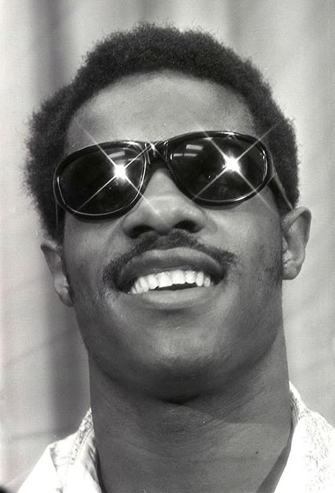 Soul Train, Vintage Black Glamour, Black Hollywood, Album Of The Year, Black Music, Rhythm And Blues, Stevie Wonder, Soul Music, 70s Vintage