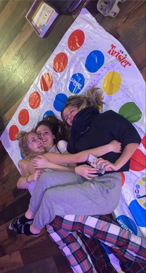 #twister #funtimes #bestfriendgoals #party Twister Aesthetic Friends, Party Ideas To Do, 16 Birthday Party Activity Ideas, Fun Activities To Do At A Birthday Party, 21 Birthday House Party Ideas, 18th Bday Party Games, 16th Birthday Activity Ideas, Western Sleepover Ideas, Birthday Inspo Activities