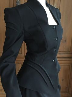 Thierry Mugler Suit, Mugler Aesthetic, High Fashion Suit, Mugler Suit, Motif Soutache, Suits Outfits, Evening Suit, Morticia Addams, Vintage Suits