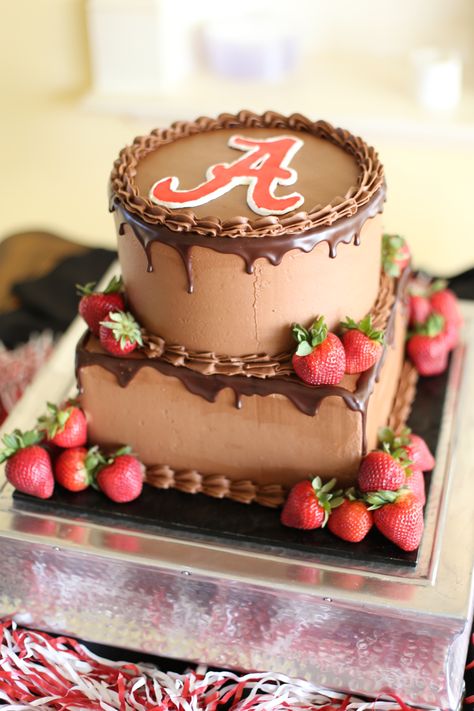 Alabama Cake, Alabama Groom's Cake www.indulgesweetshoppe.com Clanton, Alabama Cakery Camo Grooms Cake, Alabama Grooms Cake, Baseball Grooms Cake, Alabama Cake, Grooms Cake Hunting, Funny Grooms Cake, Grooms Cake Ideas, Alabama Cakes, Chocolate Grooms Cake