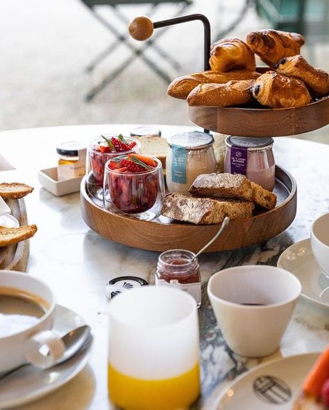 L’Imperator on Instagram: "Bien commencer la semaine avec un petit-déjeuner gourmand et savoureux 🥐 #maisonalbarhotels #petitdejeunerfrancais #CasuallyLuxurious #maisonalbarimperator #beautifulhotels #frenchfbreakfast #luxurytravel #luxuryhotels #breakfasttime☕ #boutiquehotel #boutiquehotels #hotel5etoiles #5starshotel #viennoiseriesfrancaises #petitdejeunerdereve #hotellife #hoteldesign #luxurytraveller #luxurydesign #beautifulhotelsdesign #nimes #nimestourisme @lephotographedudimanche" Tiny House, Hotel, Boutique, On Instagram, Instagram