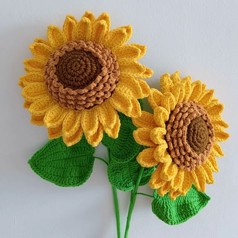 Handmade Yarn Knitting Double-layer Knitting Sunflower Crochet Forever Flower Sunflower Knitting, Crochet Sunflower Bouquet, Crochet Blossom, Bouquet Crochet, Forever Flower, Sunflower Crochet, Crochet Kits, Sunflower Bouquet, Handmade Yarn