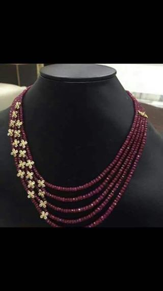 Ruby Jewelry Necklaces, Rubies And Diamonds, Shell Choker, Pearl Necklace Designs, Beaded Necklace Designs, Diamonds Necklace, Jewelry Designing, Black Beaded Jewelry, Wedding Jewellery Collection