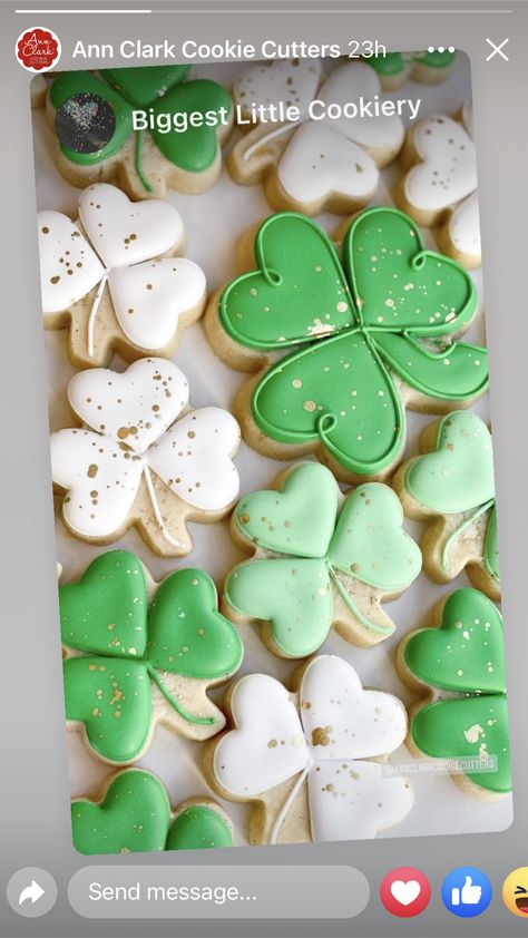 Four Leaf Clover Cookies Royal Icing, Clover Cookies Decorated, Saint Patrick’s Day Cookies, Shamrock Sugar Cookies, St Patricks Day Cookies Decorated, Shamrock Cookies Decorated, St Patricks Cookies, St Patrick Day Cookies, March Cookies