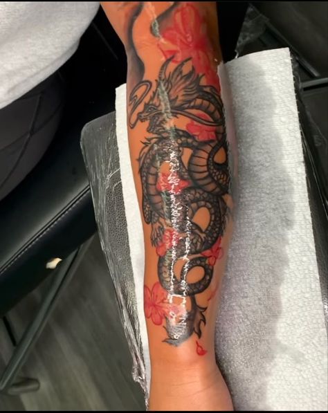 Red Forearm Tattoo Black Women, Red And Black Half Sleeve Tattoo, Dope Tattoos For Women Half Sleeves, Top Arm Tattoo Women, Half Arm Sleeve Tattoo For Women, Girl Half Sleeve Tattoos, Girly Sleeve Tattoo, Tattoos Spine, Arm Tattoos Black