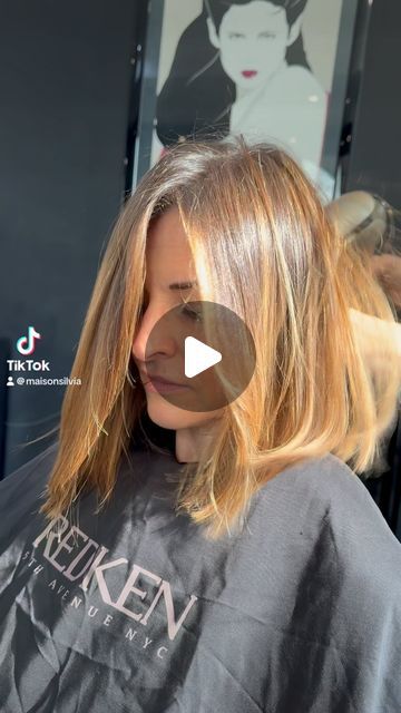 Silvia Cappelli on Instagram: "LONG BOB  @antonellagroppetti" Graduated Long Bob Haircuts, Medium Length Choppy Hair, Long Bob Mit Pony, Long Bob Blond, Layered Long Bob Hairstyles, Brown Long Bob, Midi Bob, Celebrity Bob Hairstyles, Long Bob Brunette