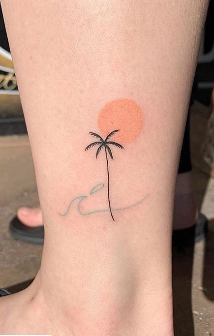 Tropisches Tattoo, Palm Tree Tattoos, Small Beach Tattoos, Lotusblume Tattoo, Beach Tattoos, See Tattoo, Sunset Tattoos, Tree Tattoos, Palm Tattoos