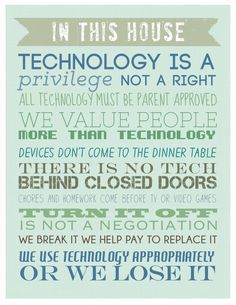 Feeling unsure about how to handle cell phones, tablets, video games, or computer use in your family? This FREE PRINTABLE for the Family Rules of Technology could be a help! You MUST talk to your kids about using all the technology available properly! Taking Control of Technology Before Technology Takes Over Your Family Uppfostra Barn, Screen Time Rules, Screen Time For Kids, Feeling Low, People Reading, Pep Talk, Parenting Help, Family Rules, Parenting 101